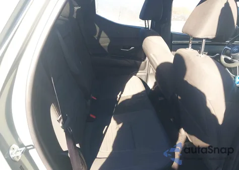 2022 Hyundai Santa Cruz Sel z USA, uszkodzony, nr VIN 5NTJC4AE2NH008562